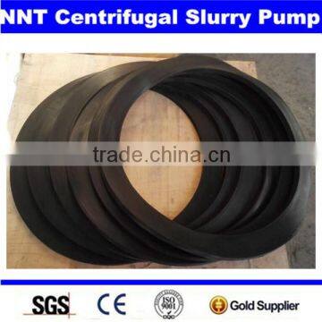 Centrifugal slurry pump rubber volute cover seal