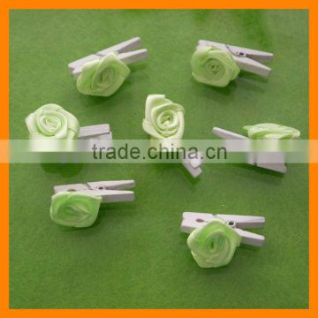 Green Flower Peg For Spring Decoration