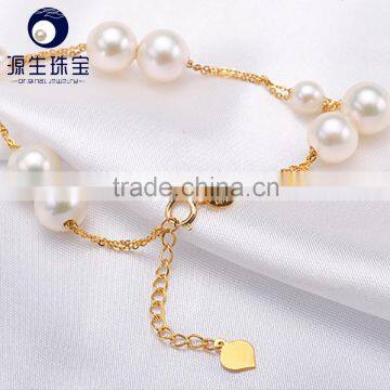 Akoya Cultured Pearls Bracelet With White/golden Pearls in 18k Gold Chain