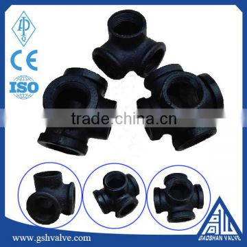 3-D black malleable iron Tee Cross pipe fittings