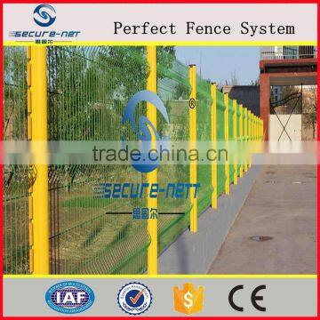 PVC Coated Peach Post Metal Wire Mesh Fence photo-3