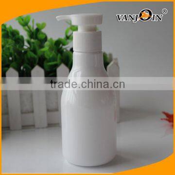 PET material white 250ml plastic lotion bottle with pump dispenser