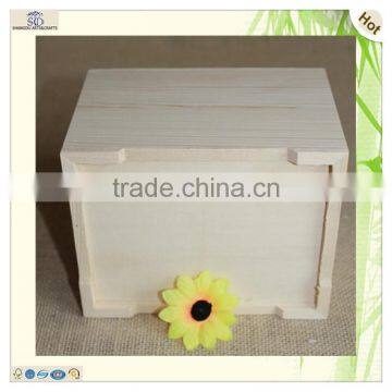 Plain Sliding Laser Cutting Pine Wooden Tissue Box photo-3