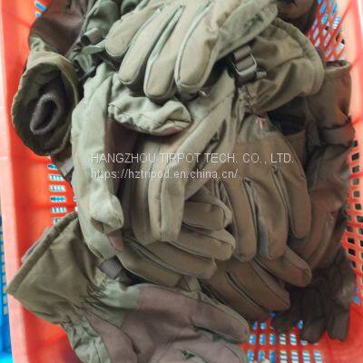 High Quality Polyester Autumn Winter Gloves Waterproof Warm Outdoor Touchscreen Full Finger Gloves photo-4