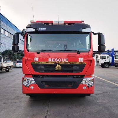 Export heavy-duty HOWO refrigerated truck, 7.2 meters long, with a 250 HP diesel engine, container