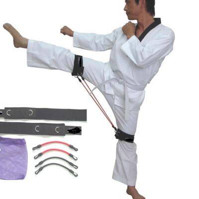 Упражнения на сопротивление ног для тренировки в тайцундо. Латексная трубка