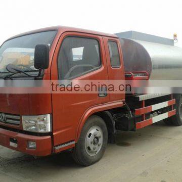 one and a half cab Dongfeng mini 3ton asphalt spraying,4x2 asphalt trucks sale