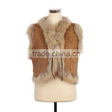 QD30416 Hot Sale Winter Women Short Rabbit Fur Vest with Raccoon Dog Fur Trimming