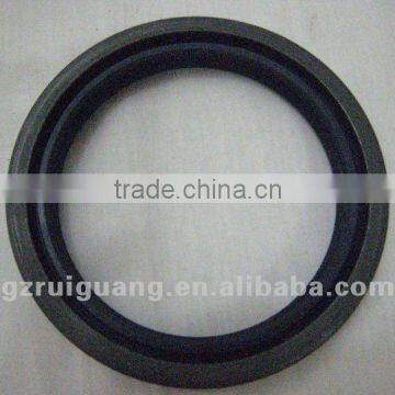 4D95 CRANKSHAFT REAR OIL SEAL