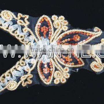 Fashionable sequins garment lace