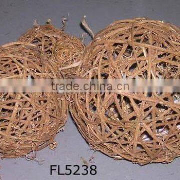 Weaving Rattan Ball