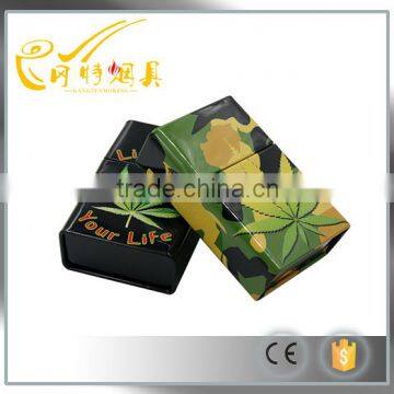 GT9660-3 wholesale Hemp leaf metal cigarette case