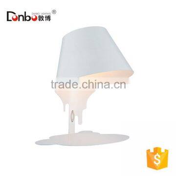 New Products 2016 a Table Lamp/energy Saving Desk Lamp for Living Room photo-3
