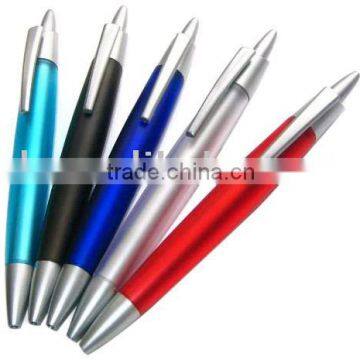 Retractable pen