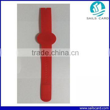 Passive RFID Wristband With UHF and HF Chips photo-3
