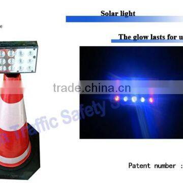 Portable traffic signal light for traffic safety