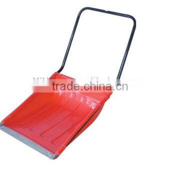 Ergonomic sleigh shovel with steel handle TP-005