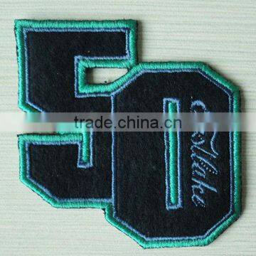 2016 China super embroidery patch and badge labels for clothing