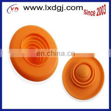 2014 New design Eco-friendly silcione flying saucer ball