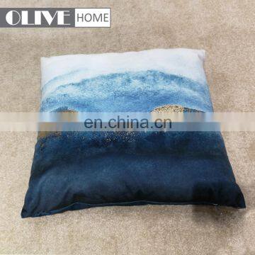 2018 New Chinese Style Gouache Paint Photo Printed Velvet Cushion Cover With Gold Stamping photo-4