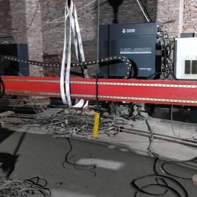 Second-hand Gantry Plasma Cutting Machine With a Span of 5 Meters, Huayuan 300a, for Sale at a Low Price