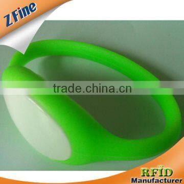 Colorful Silicone Bracelet/Embossed/Debossed/Printed Wristaband China