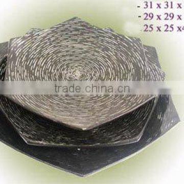 Beautiful set of three lacquered hexagon plates TK Vietnam