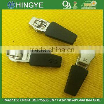 Auto-lock 3C and 5C Nylon Zipper Slider with Rubber Puller --- PL3620