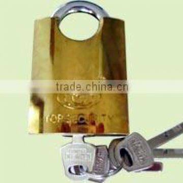 Beam-wrapped iron padlock golden-plated