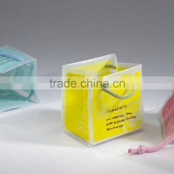 Rope handle plastic gift bag