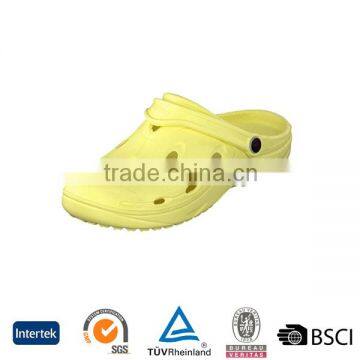 2016 Newest arrival with OEM service oval shaped holes soft yellow outdoor garden shoes narrow