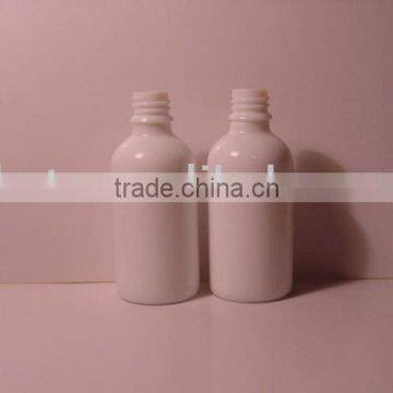 white glass material pharm boston shape Essential oil bottles