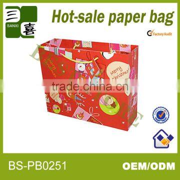 2013 fashionable red paper bag/clothes packaging bag