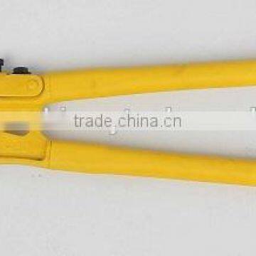 Bolt cutter with heavy duty