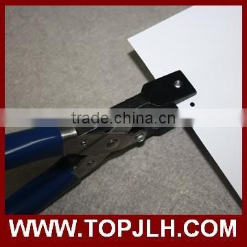 Round/rectangle slot hole puncher