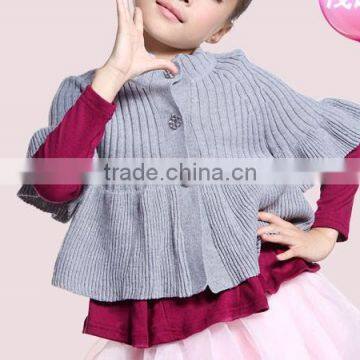 Fashion Design Batwing Sleeve Hooded Kids Girls Poncho Sweater photo-3