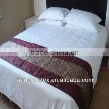 Jacquard bedding set