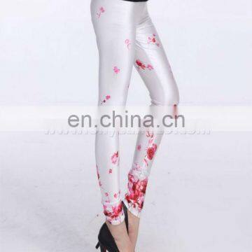 Elegant White Polyester Spandex Leggings photo-4