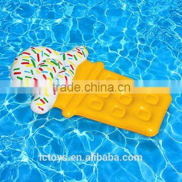 Hot Selling Giant Inflatable Ice Cream Pool Float