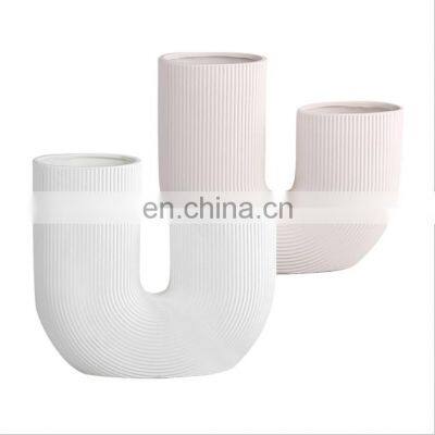 Amazon Hot Selling U- Shape White Creative Decorative Ceramic Crafts Vase Home Decor Office Desktop