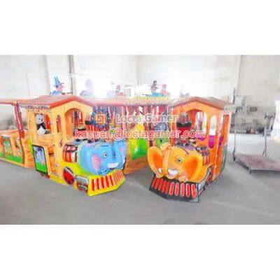 In Zhongshan, the Company Manufactures Small and Medium-sized Indoor and Outdoor Play Equipment, a 14-seat Animal Park photo-2