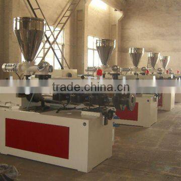 twin screw extruder