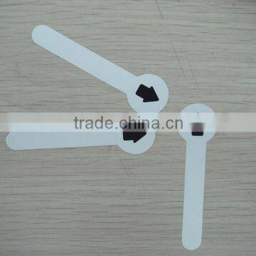 Plastic insulation sheet for coin battery