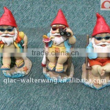 Polyresin beach gnomes,3asst.