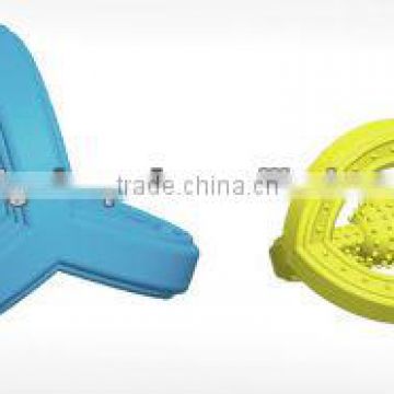 Pet Rubber Triangle Toy