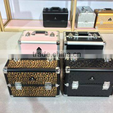 GLADKING beauty case with shoulder belt D2673K