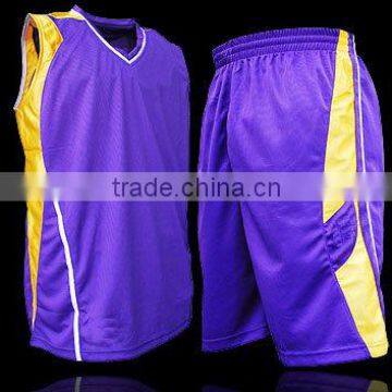 High Quality Team Sublimated Custom Basketball Uniform/Custom Basketball Uniforms/Mesh Reversible Jersey/Cheap Basket Ball wear.