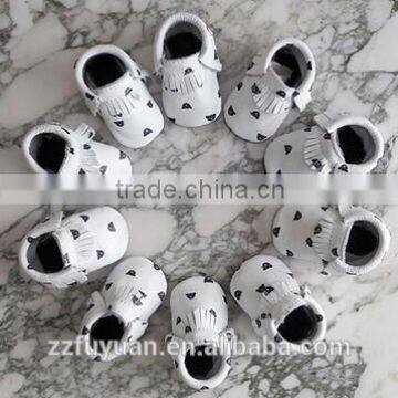 new born baby soft soled toddler tassels shoe with pu material and bear design