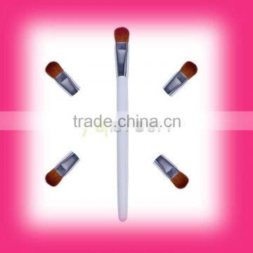 Foundation Brush and Concealer Brush 002