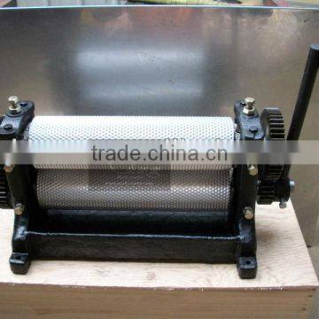 Hot sale 310manual beeswax embossing beeswax foundation machine